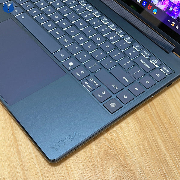 Yoga 9 2-in-1 (Ultra 7 258V, 32GB, 1TB, 4K OLED, 14-inch)