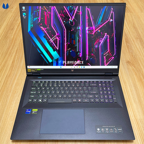 Acer Predator Helios 18 (i9-13900HX, RTX 4070, 32GB, 1TB, WQXGA 165Hz, 18-inch)